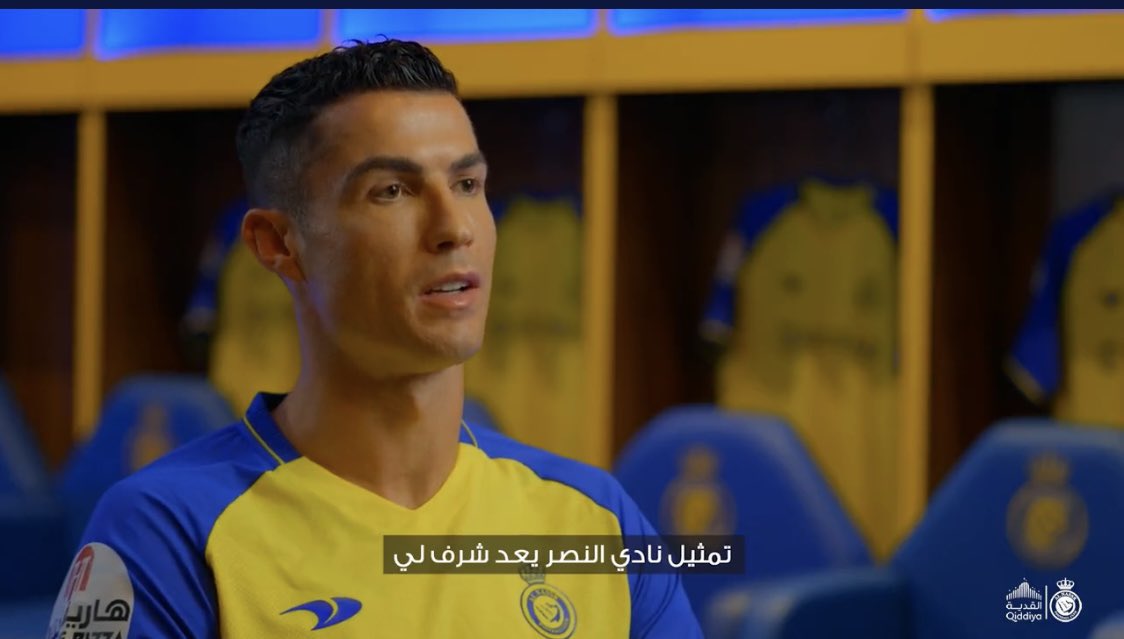 سلمولي على الاسطوره كريستيانو رونالدو اللي
 ما عطاهم وجه جايينه قبل بداية الموسم يقال لهم بيغرونه بمونديال الاندية علطول بعدها جدد مع النصر 
وبـ اعلان التجديد يقول النصر إلى الابد 

رونالدو ليسَ كـ بنزيما وغيره .. خابت مساعيهم فيه 💛