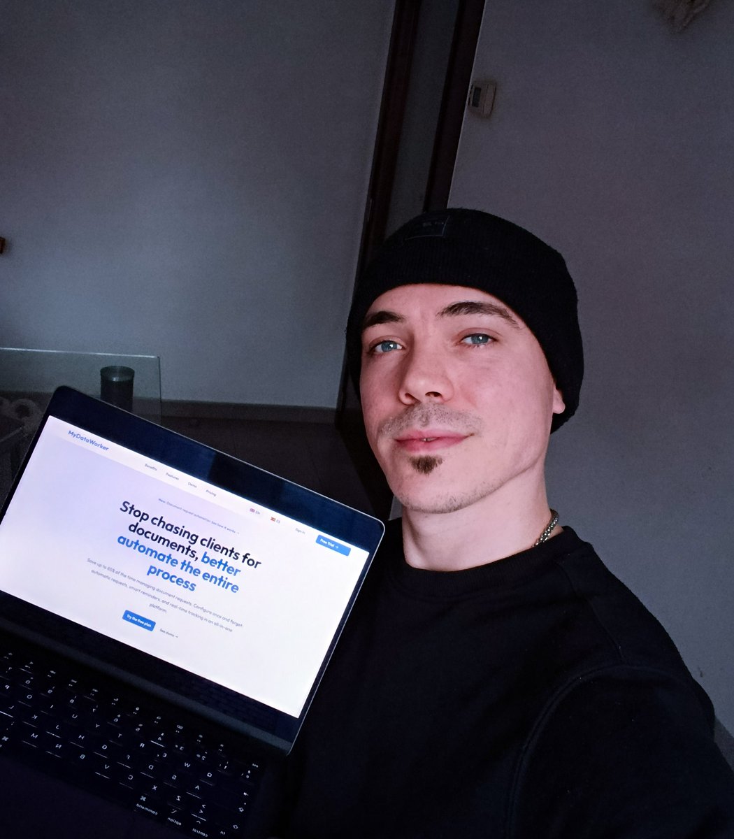 LeandroEOller's tweet photo. This is the face of someone who fucked up.

It took me a year to build the "perfect product". It saved me 10 hours a week. It was technically superior to my competition.

A thread on why I fucked up (and how you can avoid it)👇 https://t.co/HUUZ4FlGx0