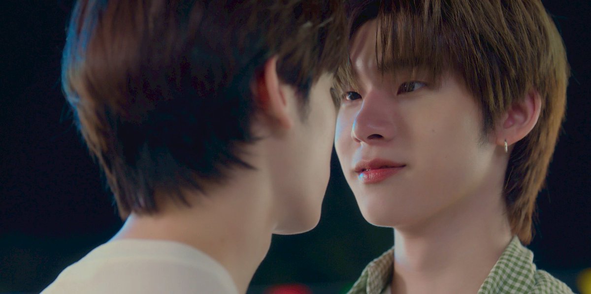 hubboyslove's tweet image. 🚨ESTREIA | #ด้วงกับเธอEP1, o novo BL dos #TeeTeePor, já está disponível no IQIYI. 

Um jovem é apaixonado pelo rapaz mais popular da universidade, visto como intocável e fechado a declarações. Mesmo assim, ele decide tentar de tudo para conquistar seu coração.