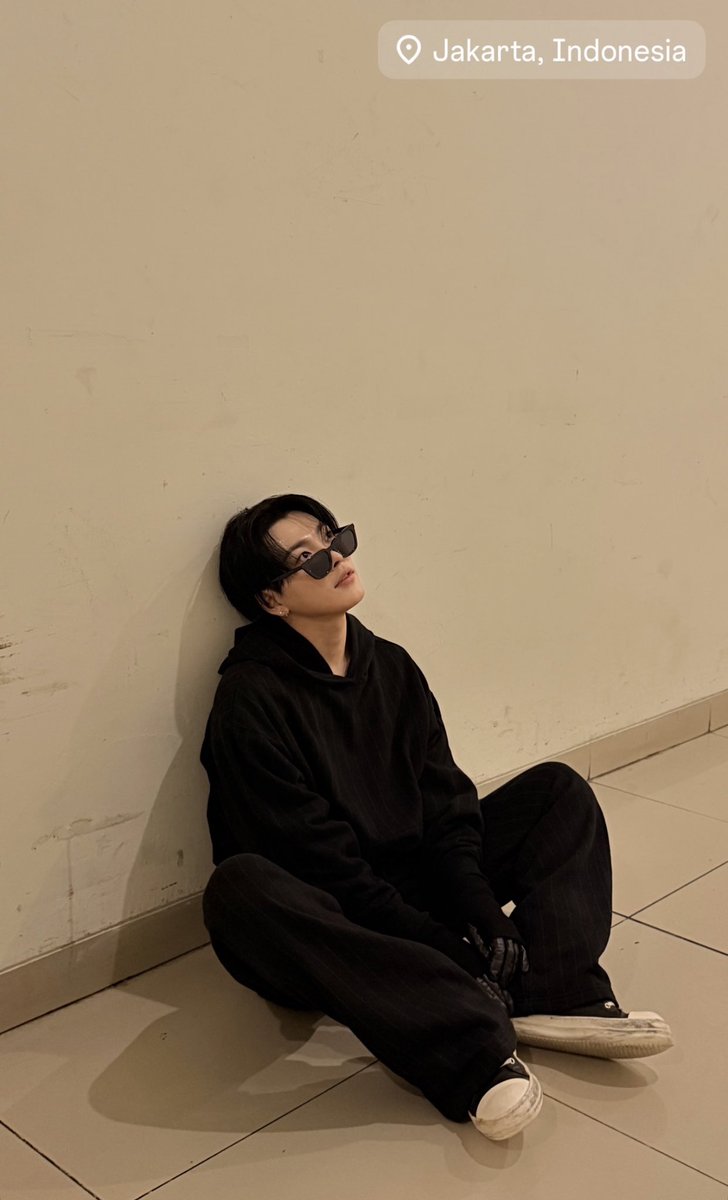 1107base's tweet image. [📸] Hongjoong’s instagram story in Jakarta

#HONGJOONG #홍중