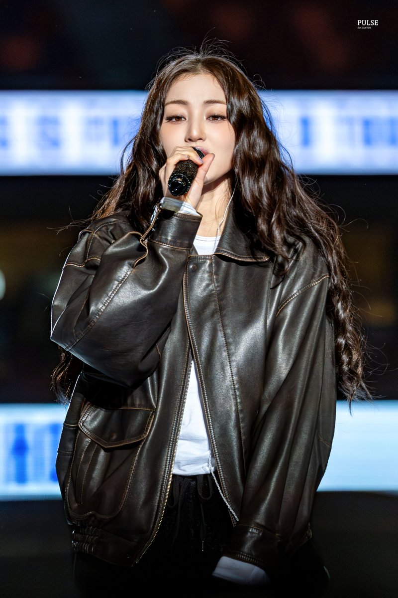 PULSE_KDH's tweet photo. 생일축하해🎂

#HappyJIHYOday
#지효라는_빛이_내린날
#OurBrightestSunJihyo
​#지효 #JIHYO 
#트와이스 #TWICE https://t.co/YQPkP0BYgp