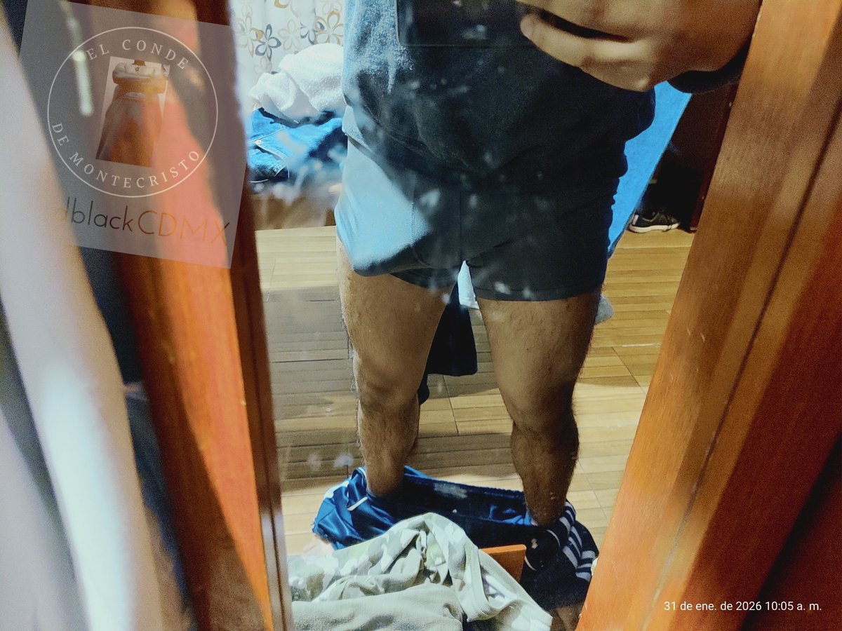 EdblackCDMX's tweet photo. @AlFaHotwife @AlbertoNauc @latinbullsea69 @GanellKey @RandalFlag5 No pensé que se me vieran así las piernas. Hay evolución cuando vas al gym https://t.co/Nngn0sWuj6