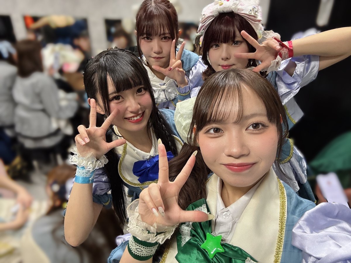 ailassic's tweet image. Lit★Vの岬沙綾さんとお写真撮っていただきました✨

先日のアオハリストのコラボは圧巻のパフォーマンスで、あいらしっくメンバーも引き締まりました!!

本日のワンマンへ繋ぎます📡⚡️
（あいらしっくは本日お休み）