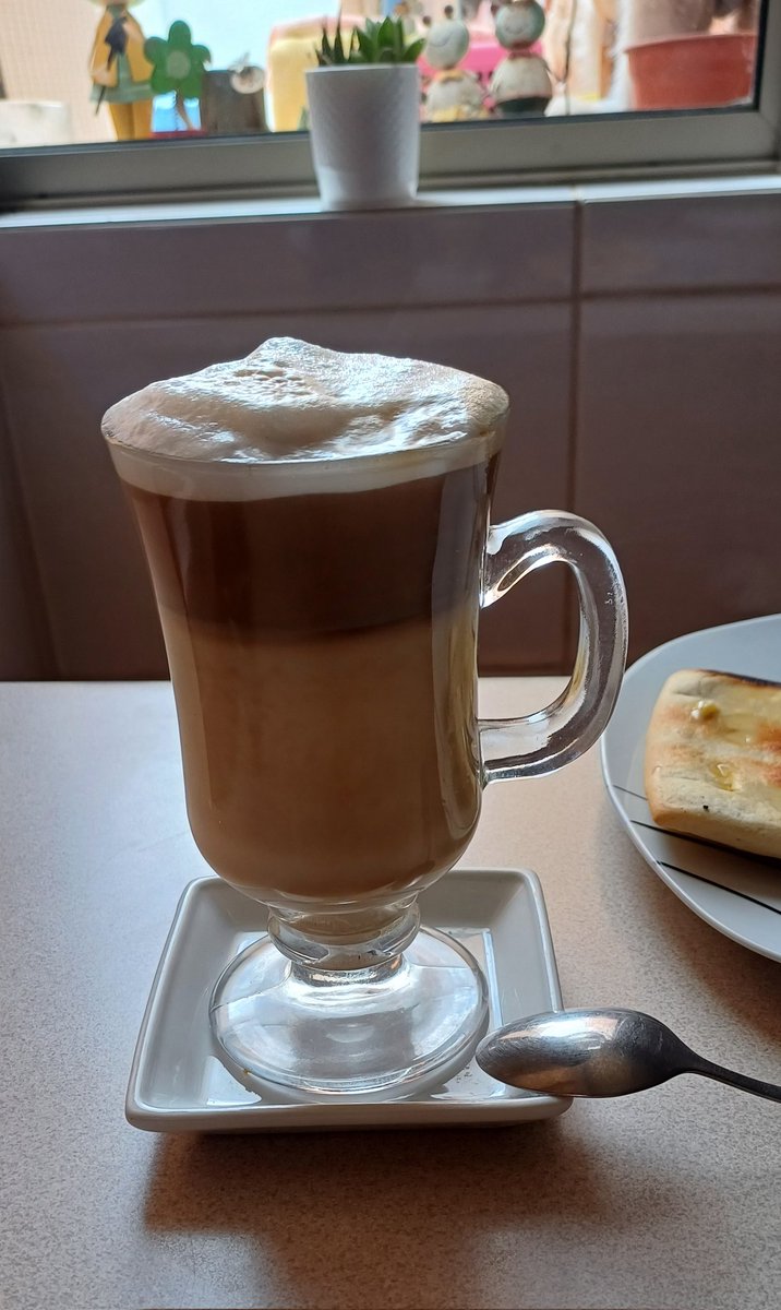 Mi existencia recién a esta hora... 🥹