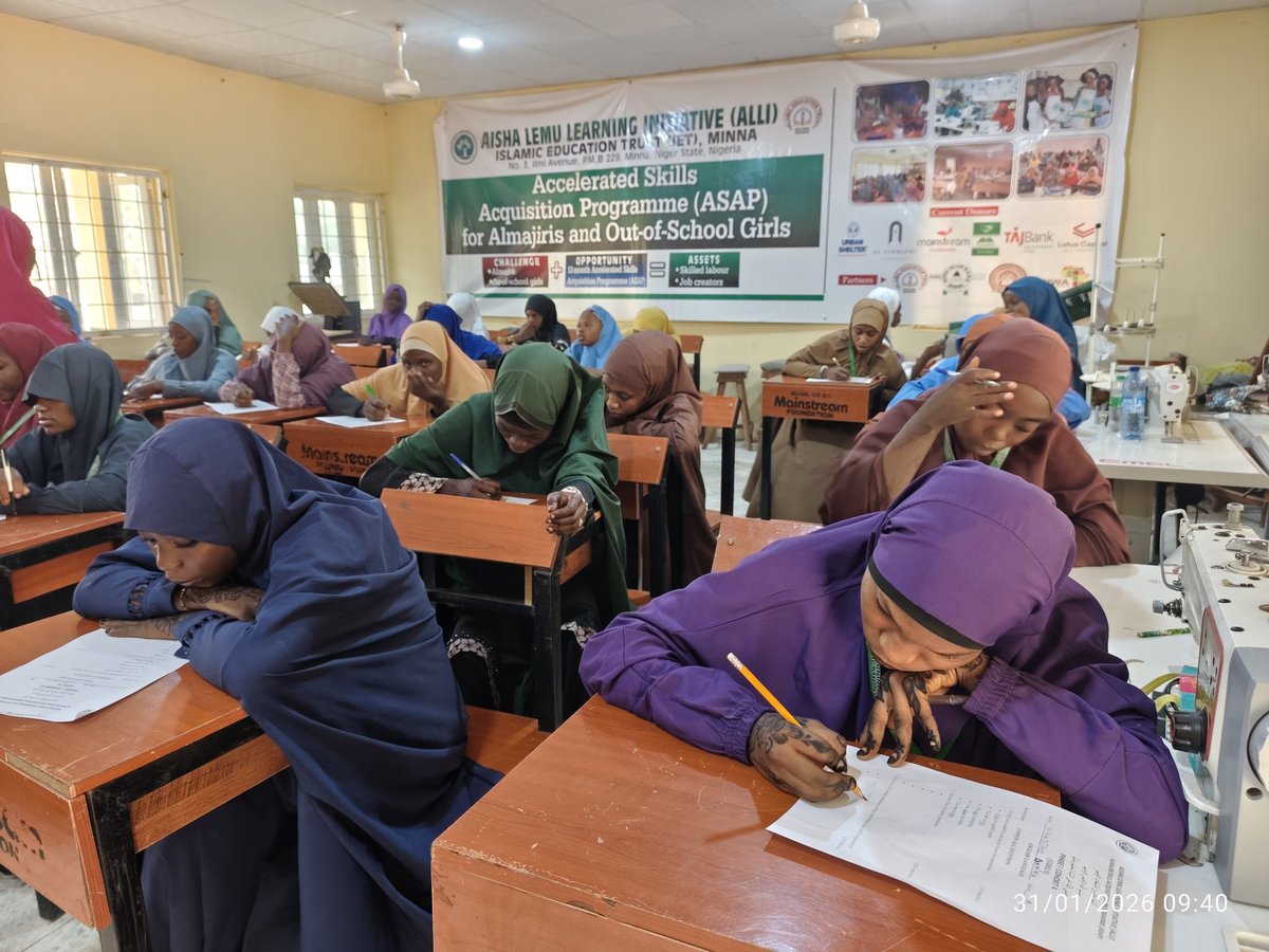 ASAP4ALLI's tweet photo. The final day of their training and examinations. Cohort 4 girls now fully independent, filled with happiness and mixed emotions as they say goodbye to one another.
May Allah bless them with happiness, success in their lives 🙏💖
#asapalli #ietalli #goodbyes #alli #insiringyouth https://t.co/TMaJrd01YP