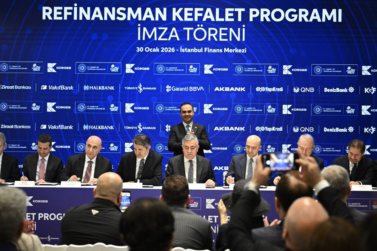 Kosgeb's tweet photo. KOBİ’lerimize Refinansman Desteği! 🤝

KOBİ’lerin nakit akışlarına pozitif katkı sunacak KOSGEB & @KGFTurkiye kefaletli refinansman fırsatı bankalarımız iş birliğiyle sunuluyor! 🚀

💼 Finansman Detayları:

🔹 12,5 milyon TL’ye kadar kredi
🔹 % 80 Kefalet 
🔹 48 aya varan vade
🔹 6 ay anapara ödemesiz dönem
🔹 Yıllık % 36 maliyet

✅ Kimler Başvurabilir?

Faaliyet kârı pozitif olan ve kredi ödemelerinde 30 günü aşan gecikmesi bulunmayan KOBİ’ler

🏭 Desteklenen Sektörler:

İmalat | Telekomünikasyon | Yazılım & Danışmanlık | Bilişim | Ar-Ge

🏦 Programa Dahil Bankalar:

@ziraatbankasi | @VakifBank | @Halkbank | @isbankasi | @GarantiBBVA | @Akbank | @YapiKredi | @qnbtr | @DenizBank 

📌 Başvurular, programa dahil banka şubeleri üzerinden yapılmaktad��r.

📞 Detaylı bilgi için ilgili banka şubenizle iletişime geçebilirsiniz.

#KOSGEBYanında💫
