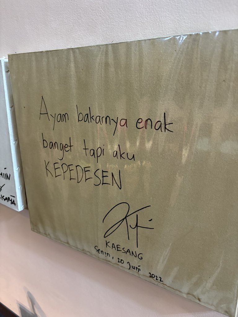 tahan bau ☑️

tahan malu ☑️

tahan pedas ❎