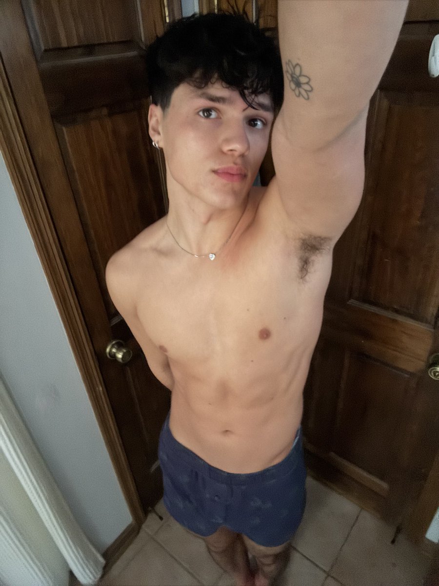 allen 🌙 tweet media