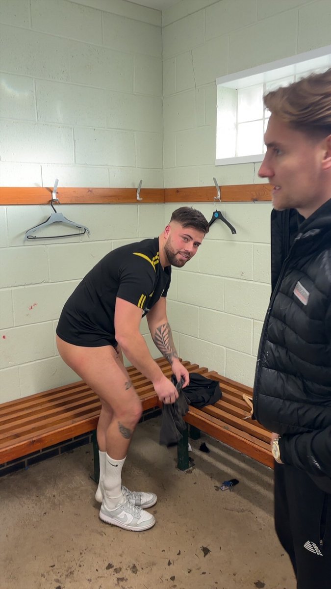 We love a night under the lights as we book a place in 1st cup final in a very comfortable 6-0 victory💛🖤😍

Goals 
Brandon Norman⚽️⚽️
Ollie Walker⚽️
Charlie Parker⚽️
Carl Tate⚽️
Fin Jaquesy⚽️

Bycrofts of Boston MoM
Lewis Bontoft