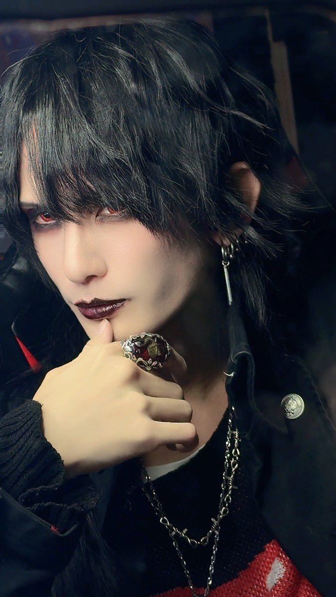 HUMANOID 666♈🦇 tweet media