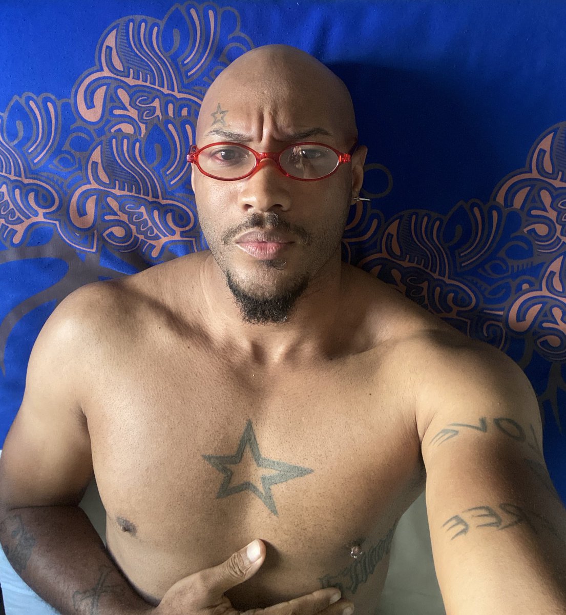 • ᴊᴇꜰꜰ⭑ʟɪʙʟᴜᴄ • tweet media