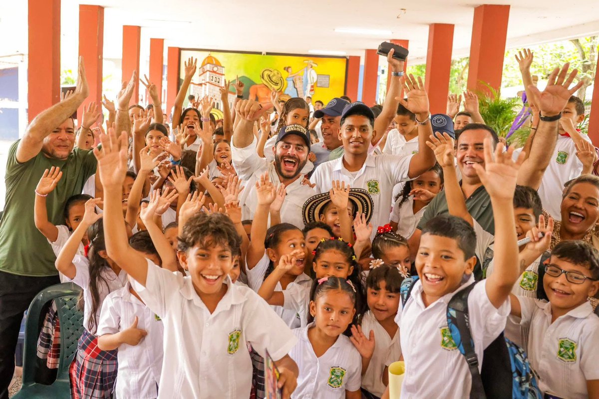 Enero en Córdoba: hechos que marcan el 2026

Las buenas noticias se cuentan. Y lo que está pasando en Córdoba con la #RevoluciónEducativa y el desarrollo territorial ya está haciendo historia.

🚀Educación que arranca sin esperar. Abrimos 🧵👇