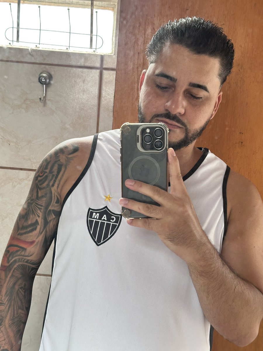 coostaguiar's tweet photo. Dia de Galo 🥷🔥🐔 https://t.co/DI9QYBCWso