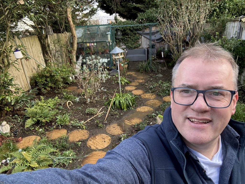 JonWhite 🦩 tweet media