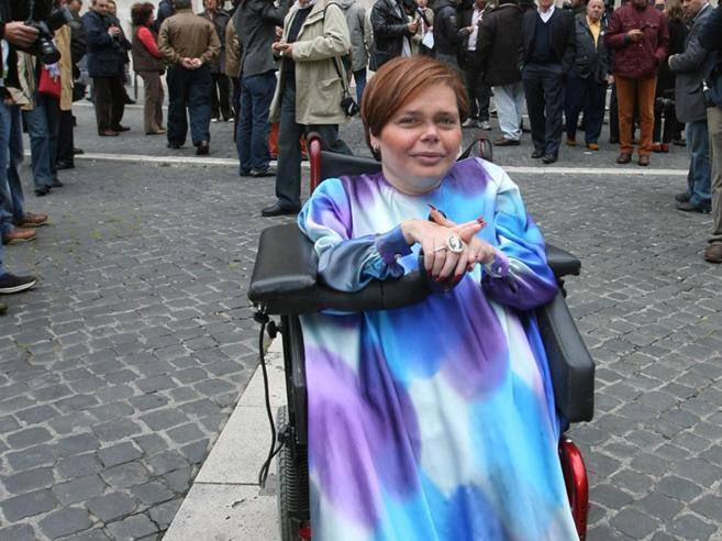 É morta #IleanaArgentin
Ha lottato tutta la vita per i diritti delle persone con disabilità: accessibilità, inclusione, assistenza, autonomia, dignità e libertà affettiva. 
Dalle istituzioni alla protesta civile, ha trasformato l’impegno in azione concreta.

Mancherà moltissimo.