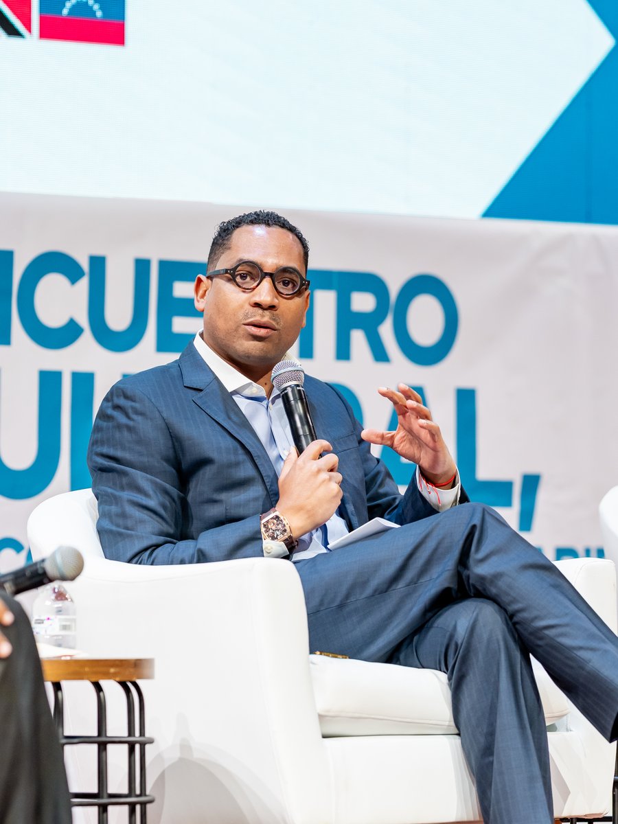 CRESPIAL presente en Panamá fortaleciendo la cooperación Caribe–Latinoamérica
Owan Lay González, director general del CRESPIAL, participó en el panel “Patrimonio Cultural Inmaterial Afrodescendiente: Conexión del Caribe”, aportando reflexiones sobre salvaguardia, transmisión