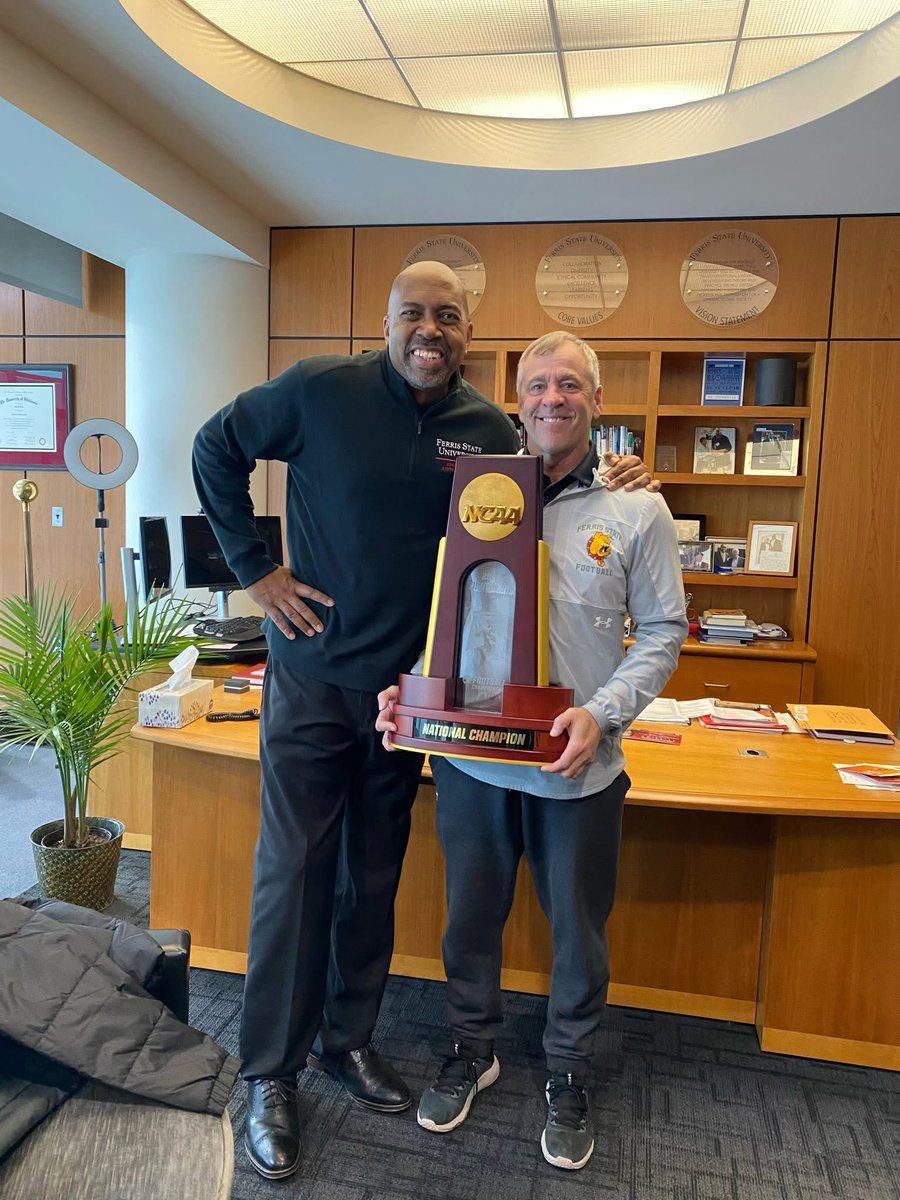 Drew Burton tweet media