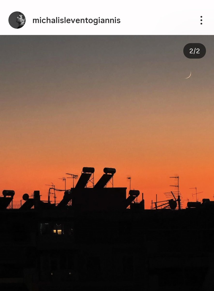 Ίδιο μέρος. Κάθε φορά αλλιώς το φως. Ίδιος όμως εσύ. ☀️
#michalisleventogiannis 🖤