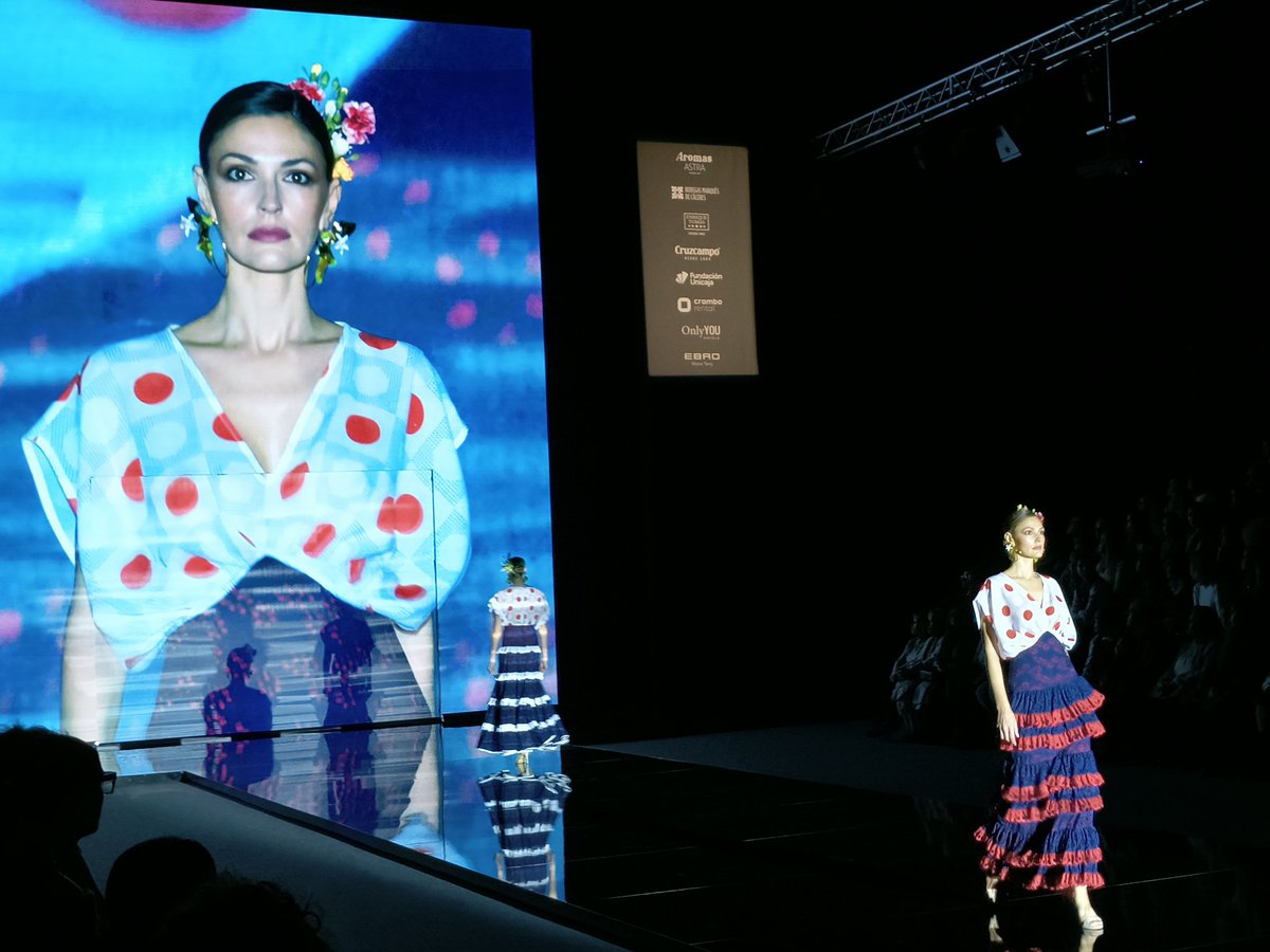 Aurorajg1's tweet photo. Simof 2026 #simof #modaflamenca #fashion #sevilla https://t.co/NwilVdZSnN