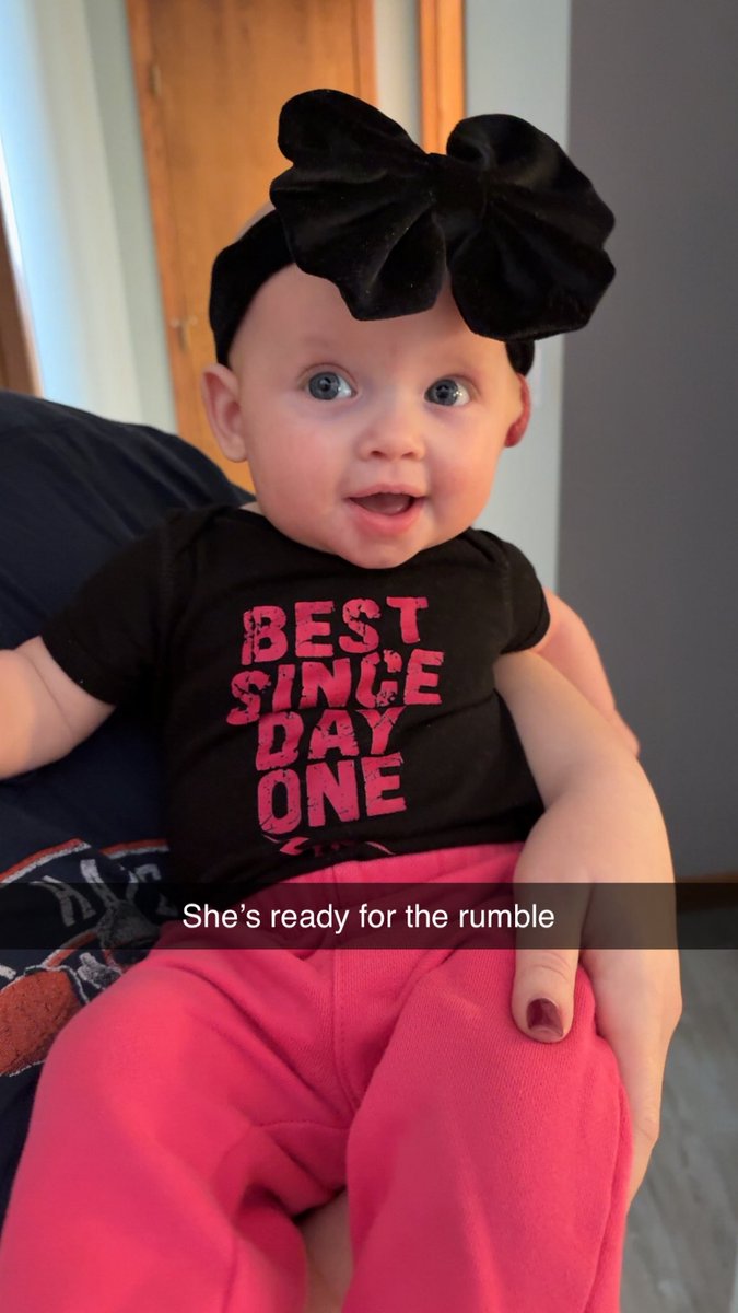 collynwall's tweet image. Kam is ready for the #RoyalRumble