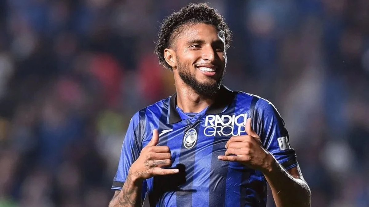 💛❤️ Galatasaray taraftarı olarak soruyoruz:

Elinizde 40 milyon € transfer bütçesi olsa 👇

🧠 Ederson
🧠 Fabian Ruiz

Hangisini kadroda görmek isterdiniz? 🤔

🔹 Fizik gücü ve dinamizm mi ? 
🔹 Oyun aklı ve pas kalitesi mi ?
 #transfer #fabianruiz #ederson #DursunÖzbekİstifa