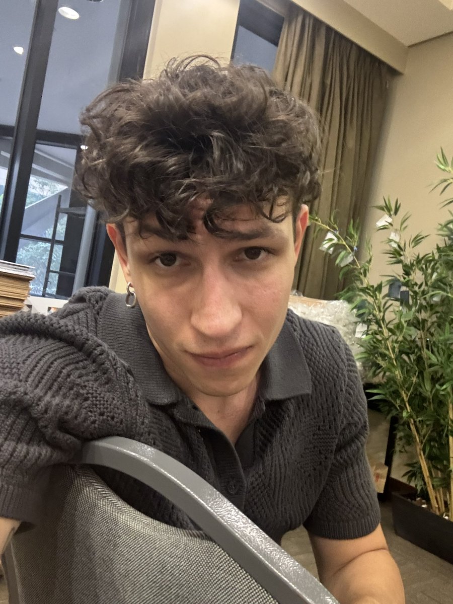 🥺
