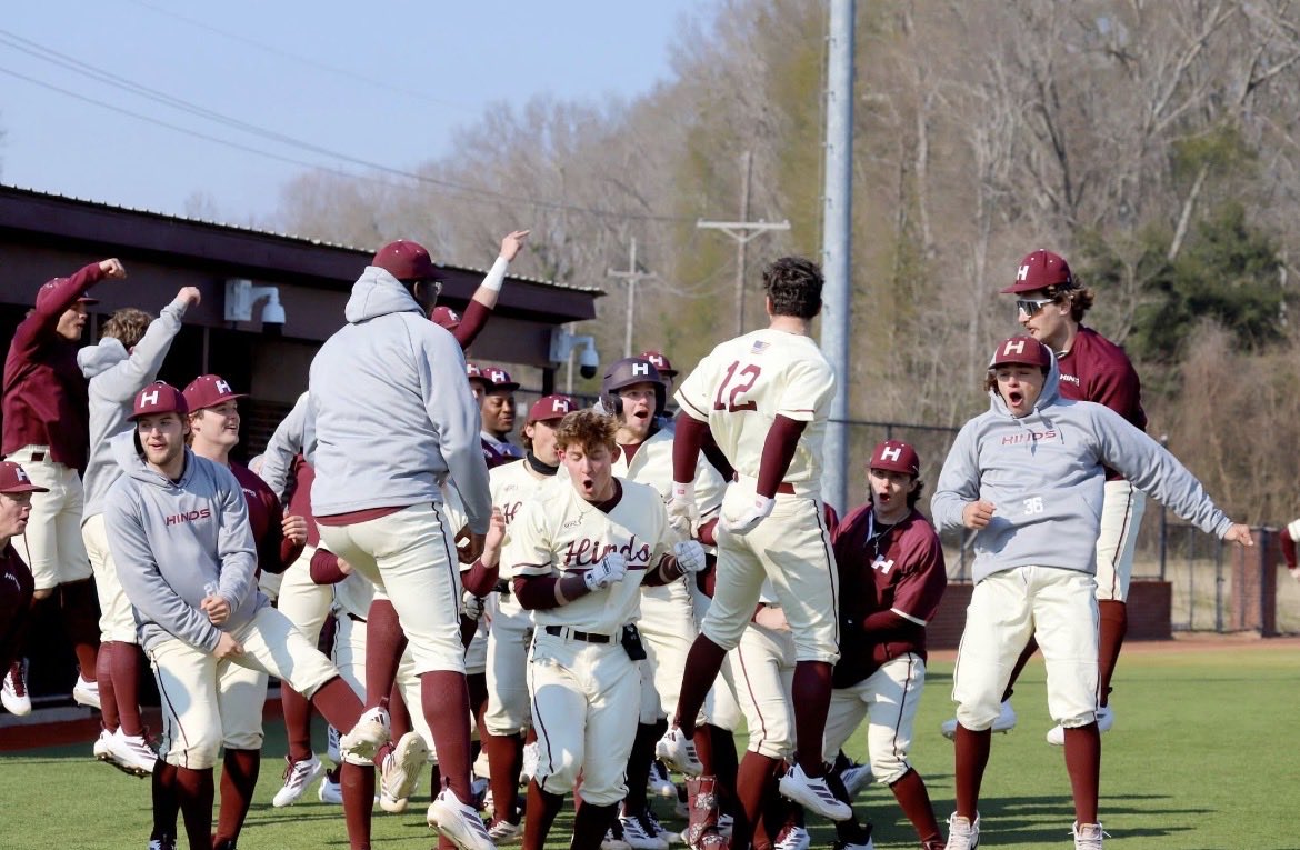 Great opening day for <a href="/HindsCC_BB/">Hinds CC Baseball</a> yesterday!

23 hits, 24 runs scored, 6 SB’s ➡️ 2 W’s

Big performances:

Keen 2-5, BB, HBP, RBI, 3 R, SB
Breithaupt 1st HR of the season
Fairley 5-7, 3 2B, BB, 5 RBI, 3 R, SB
Molea 3-6, BB, 3 RBI, 2 R, SB
Almond 2-4, 2 R, SB
Melna 3-4, RBI, 2 R