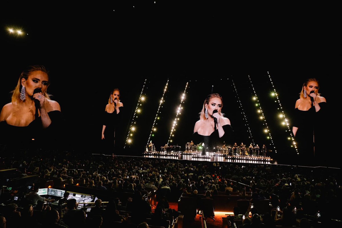 god_adele05's tweet image. Weekends with Adele