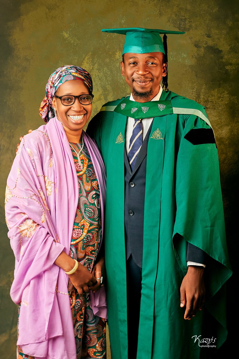 sadiqdarahh's tweet photo. Bsc (Hons) Quantity Surveying. Alhamdulilah #ABUConvocation2026 https://t.co/1IKy4A8a6M