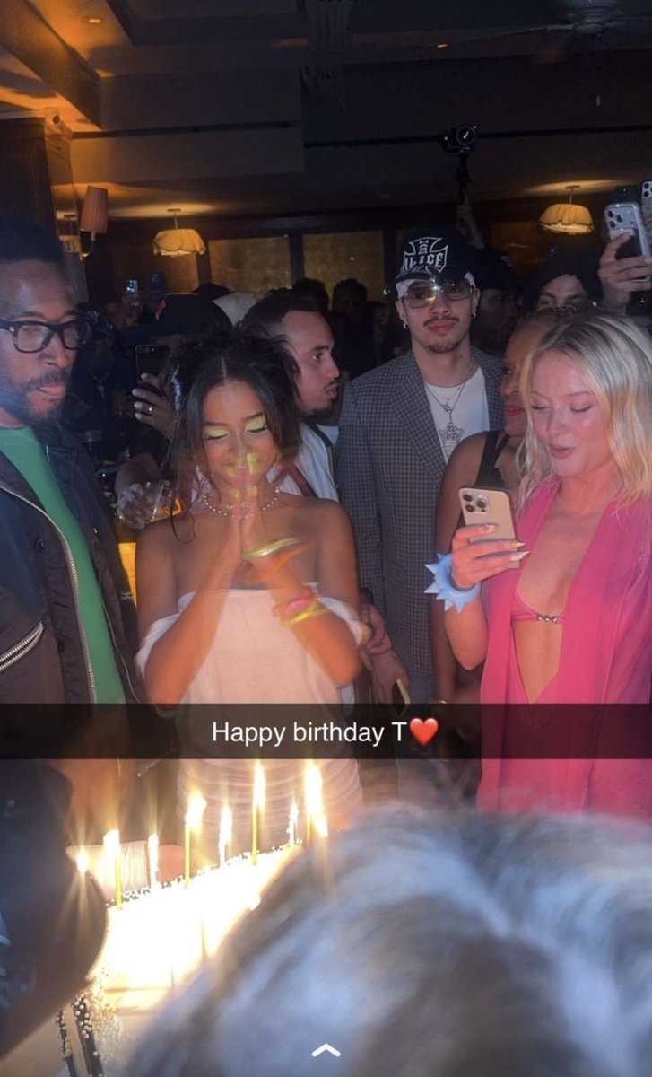 TygersAccess's tweet image. Tyla with Zara Larsson during her birthday celebration in LA 🩷
