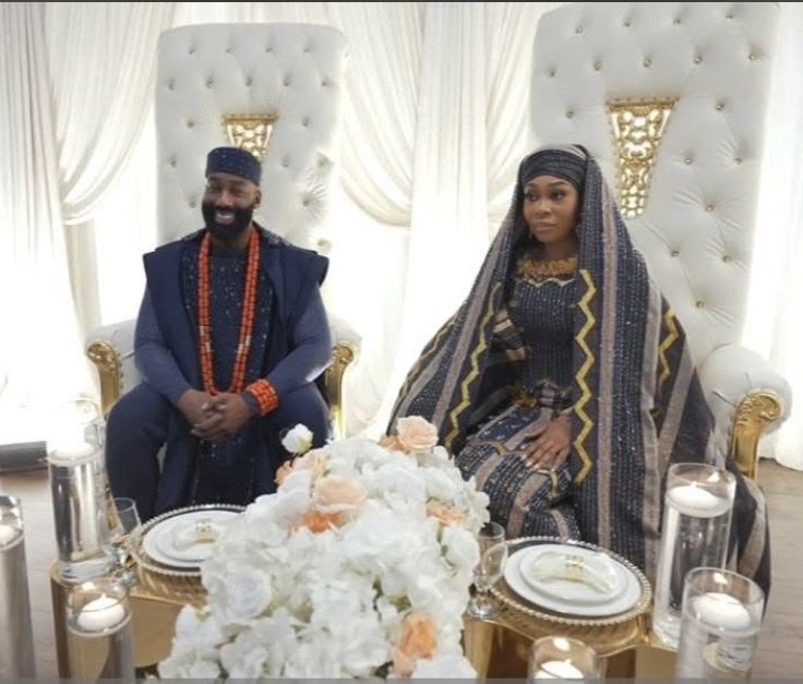 MsSabrinaSeoul's tweet photo. BELLO IS MARRIED??!! ANNNDD WORE HIS REUNION SUIT TO THE WEDDING? Or did he wear his wedding suit to the reunion?? 😩😩😩 TONIGHT LIVE REVIEW ON YOUTUBE with my hussssband #readytolove #readytolovedetroit
Click here to watch: https://t.co/PCPGAACZEw https://t.co/1Jf9VOegub