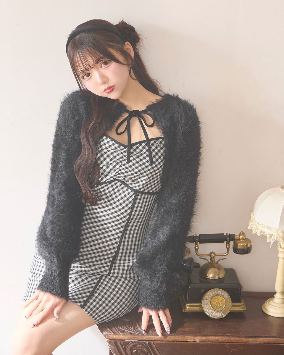 ミシェルマカロン シャギーボレロニットワンピ michellMacaron 𝐍𝐄𝐖 𝐀𝐑𝐑𝐈𝐕𝐀𝐋 】 ⠀ 甘さと大人っぽさを兼ね備えた主役級