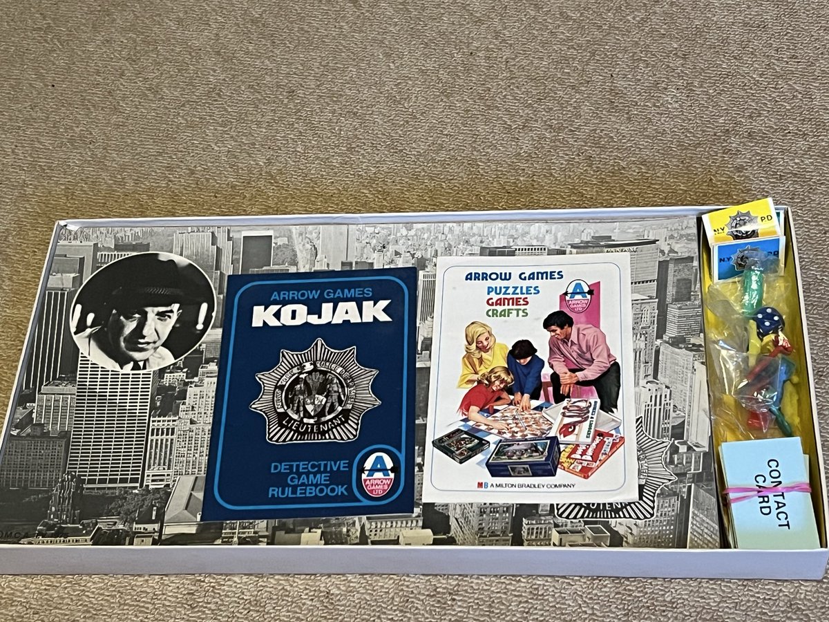 tinynoggin's tweet image. Chazzer shop find: £8 with lollipop thrown in 😂 #kojak #boardgame #tellysavalas