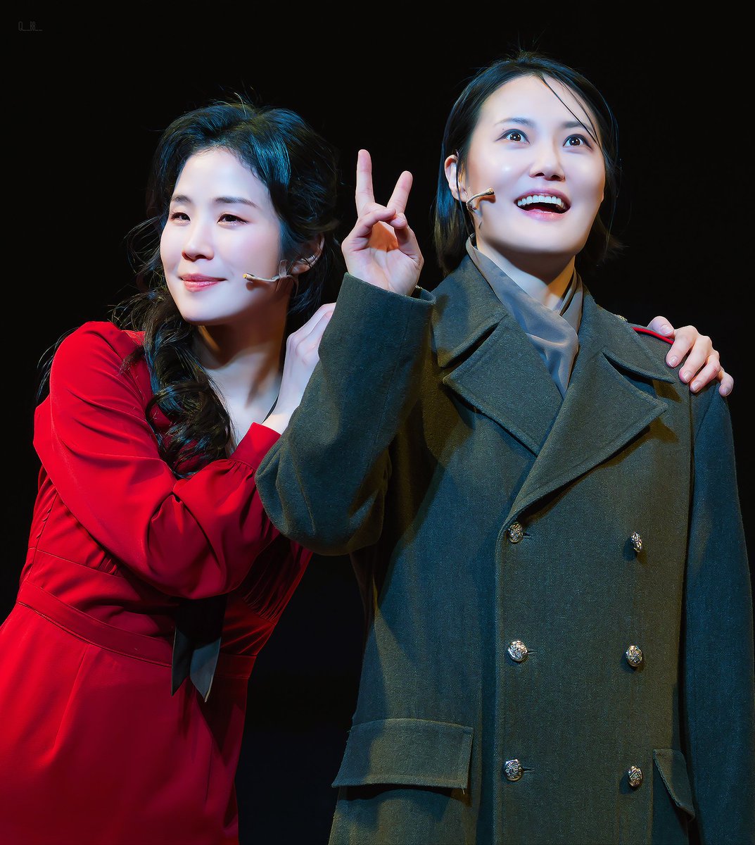 Q__BB__'s tweet photo. 260131 미드나잇 : 액터뮤지션
밤공 무대인사 포토타임
랑연｜우먼
김경민｜비지터
                        💖🙂                        ✌️😃 https://t.co/EYHVOMaCXo