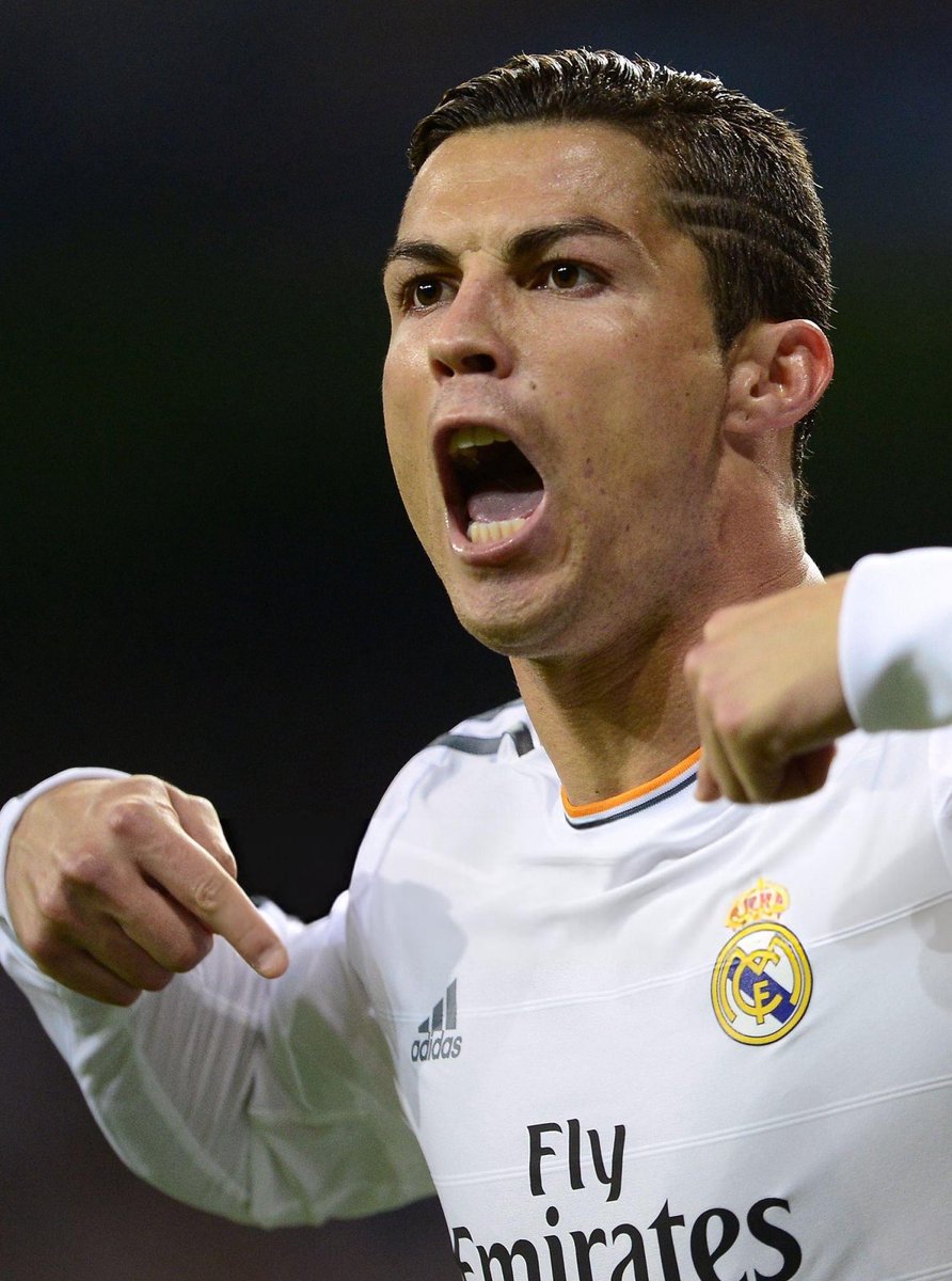 🔙🇵🇹 جوزيه مورينهو: 

"أن تصبح كريستيانو أصعب من أن تصبح ميسي". 🐐