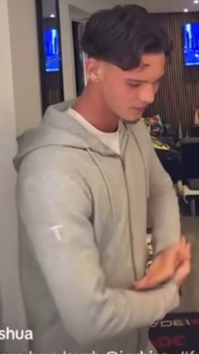 Connor Packer tweet media