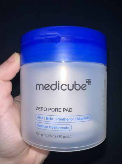 ItalyEstes's tweet photo. Amazon's #1 best-seller in Facial Toners! 🔥
Medicube Zero Pore Pad Mild 2.0 – gentle PHA for sensitive skin, shrinks pores, clears blackheads, hydrates + soothes. Lavender calm! 💙
Link: https://t.co/GBffSFjilY
Trying? 👇
#KoreanSkincare #Medicube #ZeroPorePad #GentleExfoliation https://t.co/TYZxSLonEH
