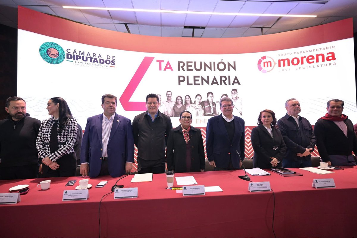 DrFcoCastillo's tweet photo. Dimos la bienvenida en la IV Reunión Plenaria a nuestra paisana y amiga Rosa Icela Rodríguez Velázquez, secretaria de Gobernación.
Un honor fungir nuevamente como moderador en este diálogo entre el Grupo Parlamentario de Morena y la secretaria.

#PorUnSanLuisConBienestar https://t.co/KSeEH8uiXq
