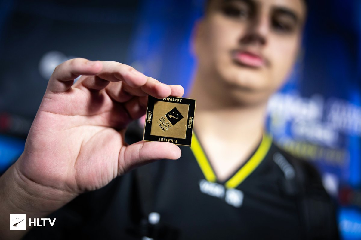 Rookie of the Year finalist ⭐️ <a href="/makazzee/">NAVI Makazze</a>