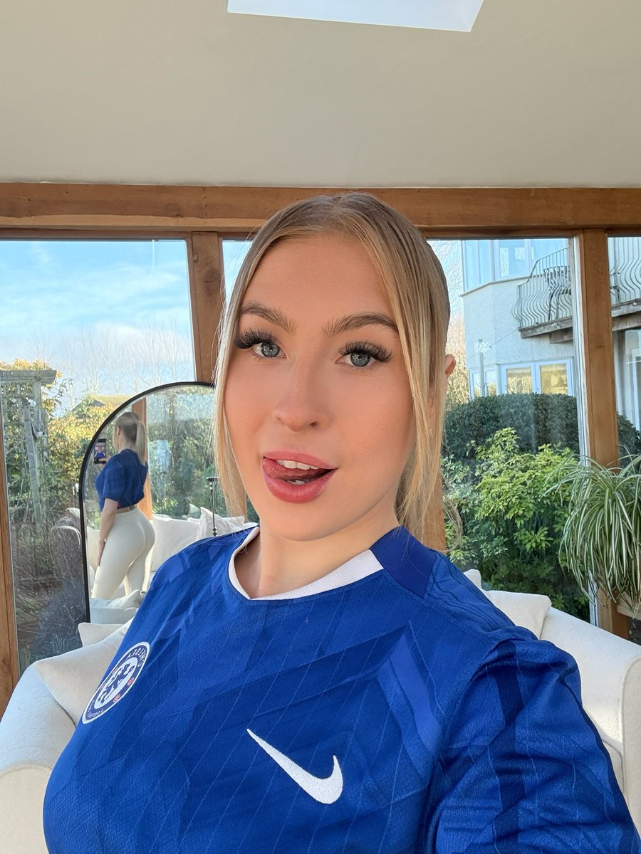 RealAstridWett tweet media