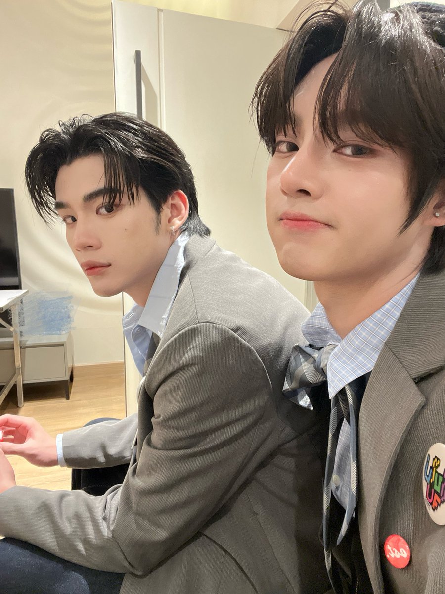 ottoottoo_'s tweet photo. วันนี้นอร์ทเก่งมากเลยน้าาาาาา แค่เห็นอีพีแรกก็ภูมิใจในตัวยูมากๆแล้ว จะคอยซัพพอร์ตนอร์ทเสมอ ดีใจที่วันนี้ได้มาอยู่ด้วยกันในวันสำคัญของนอร์ทมากๆนะ🫂🫶🏻

DUANG WITH YOU EP1
#ด้วงกับเธอEP1 
#JaoNorth #ottoottoo
#northotto #นอร์ทอ���อตโต้ https://t.co/MVHoMHG0t9