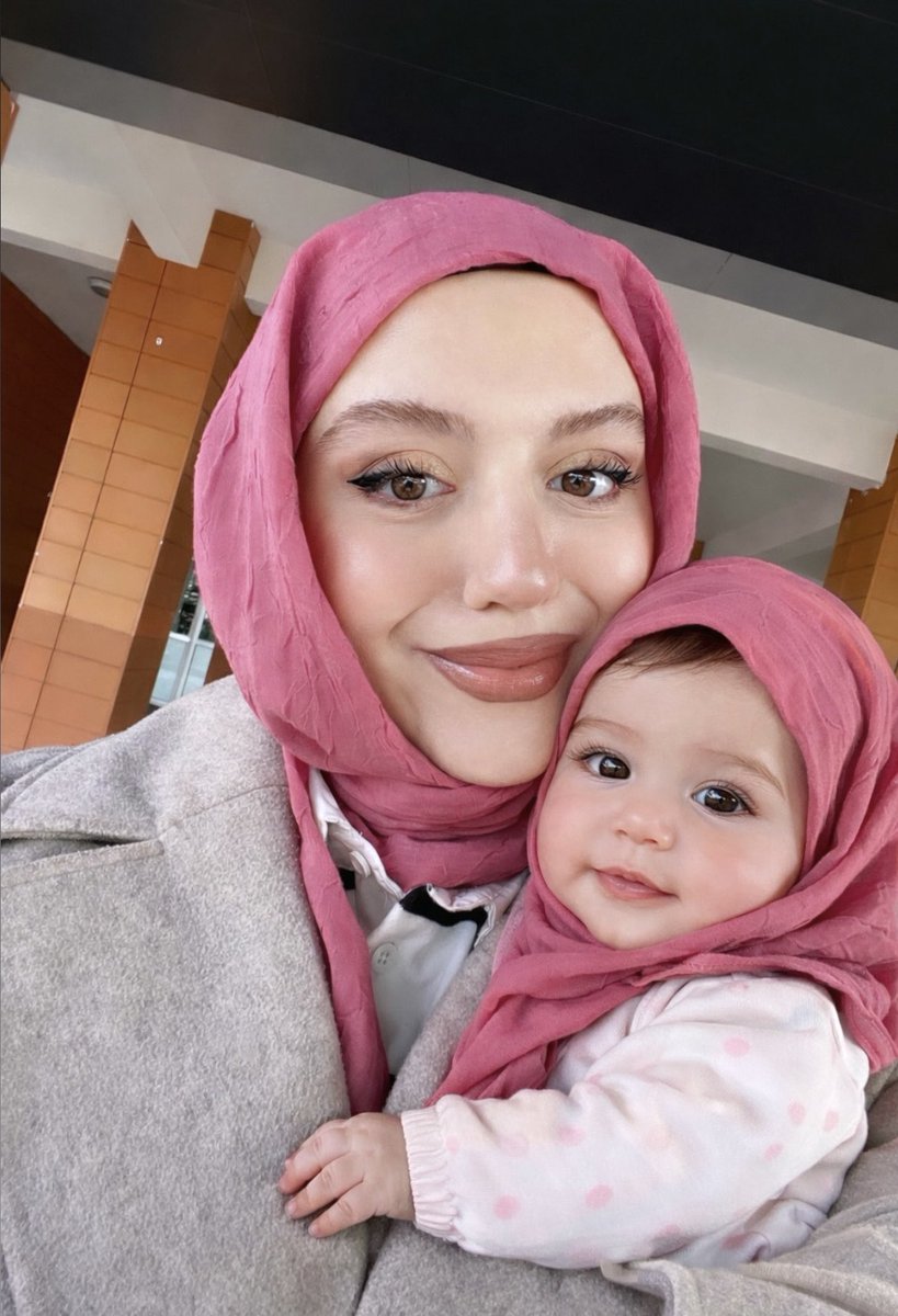 gelecekteki kızımı gönder dedim yaptı yapacağını chatgpt😂🥹
E.B💗🌸💞🎀💖🌸🩷