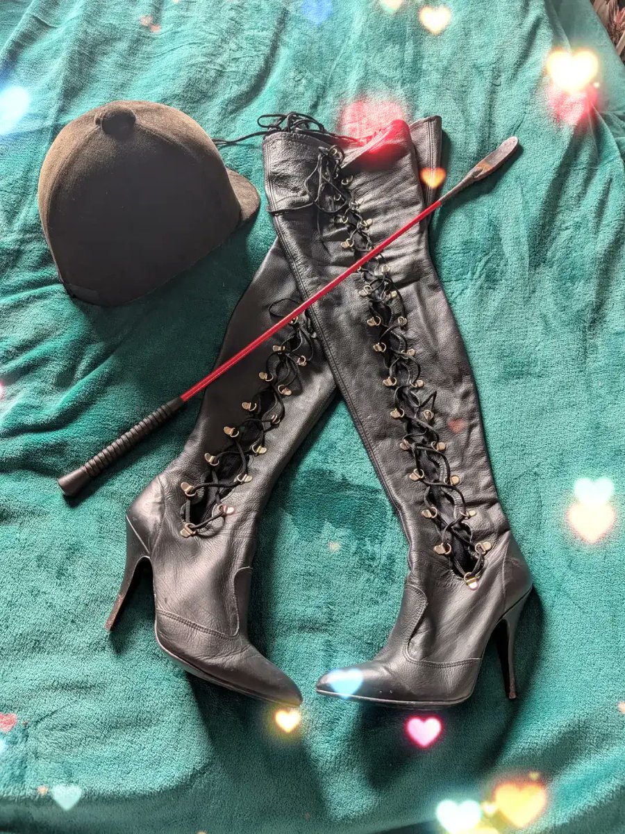 ArchAngelNowPay's tweet photo. I ride and whip. You send 🫰🏼💰💱💸💲
Findom goddess mistress piggy https://t.co/FPB90Blpmb