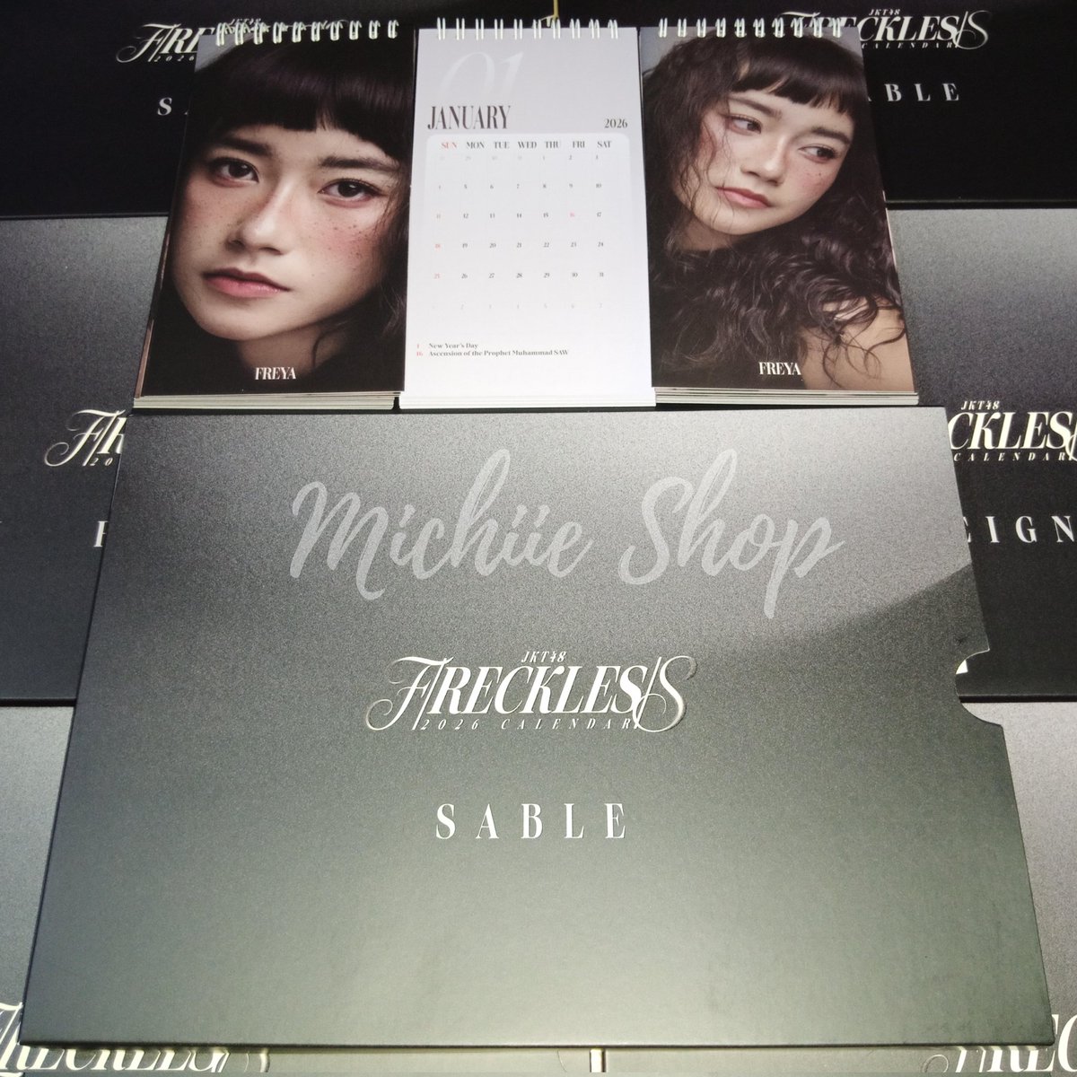 MichiieShop's tweet photo. #WTS (CALENDAR ONLY) JKT48 2026 CALENDAR FRECKLES RECKLES - SABLE

• harga yang tertera sudah termasuk potongan platform total 19% &amp; packing
• split payment bisa lebih murah

https://t.co/Fz41iHoOWt https://t.co/vtP56WJcYw