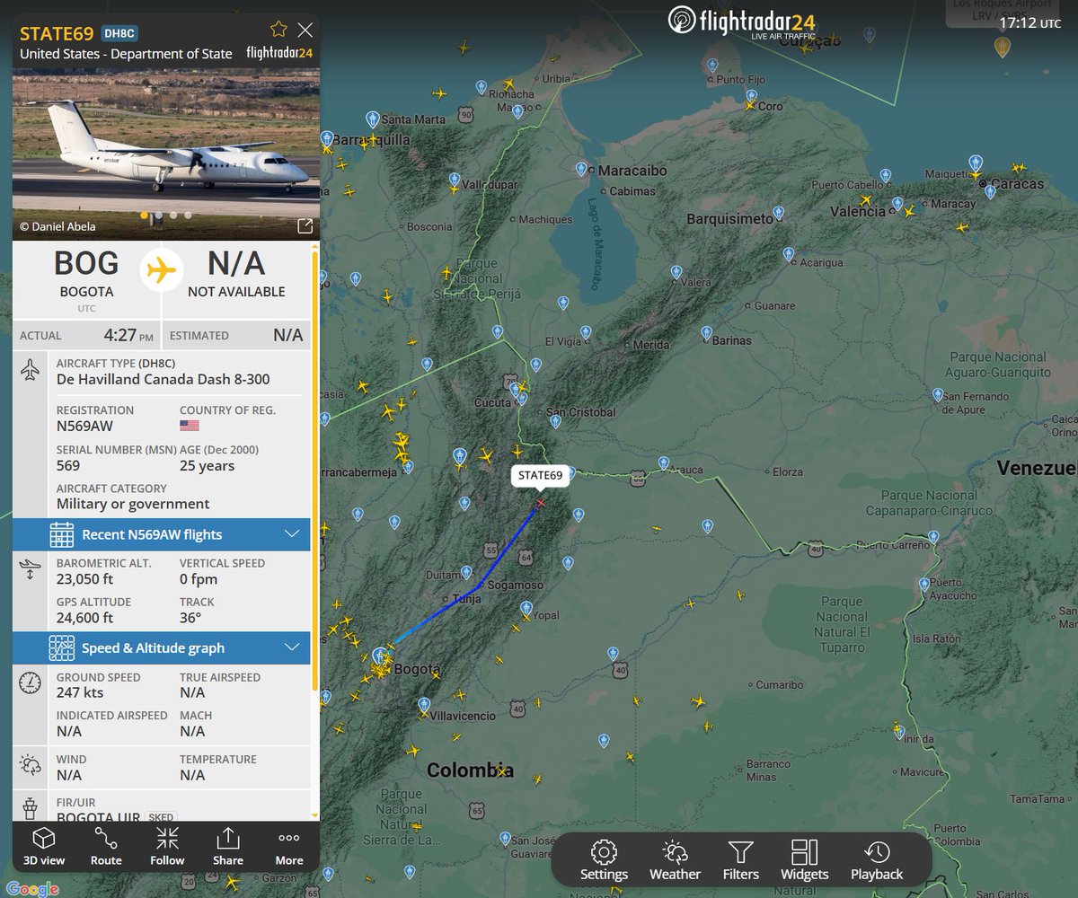 Flightwatcher1's tweet photo. U.S. Department of State Dash 8-300
Código de llamada: STATE69😏
Matricula: N569AW
Hex: #a7486e
Desde Bogota🇨🇴 con destino Maiquetia🇻🇪, mas personal para la Embajada de EE.UU. en Caracas
#Venezuela #Colombia #USA https://t.co/hyQpImXbxO