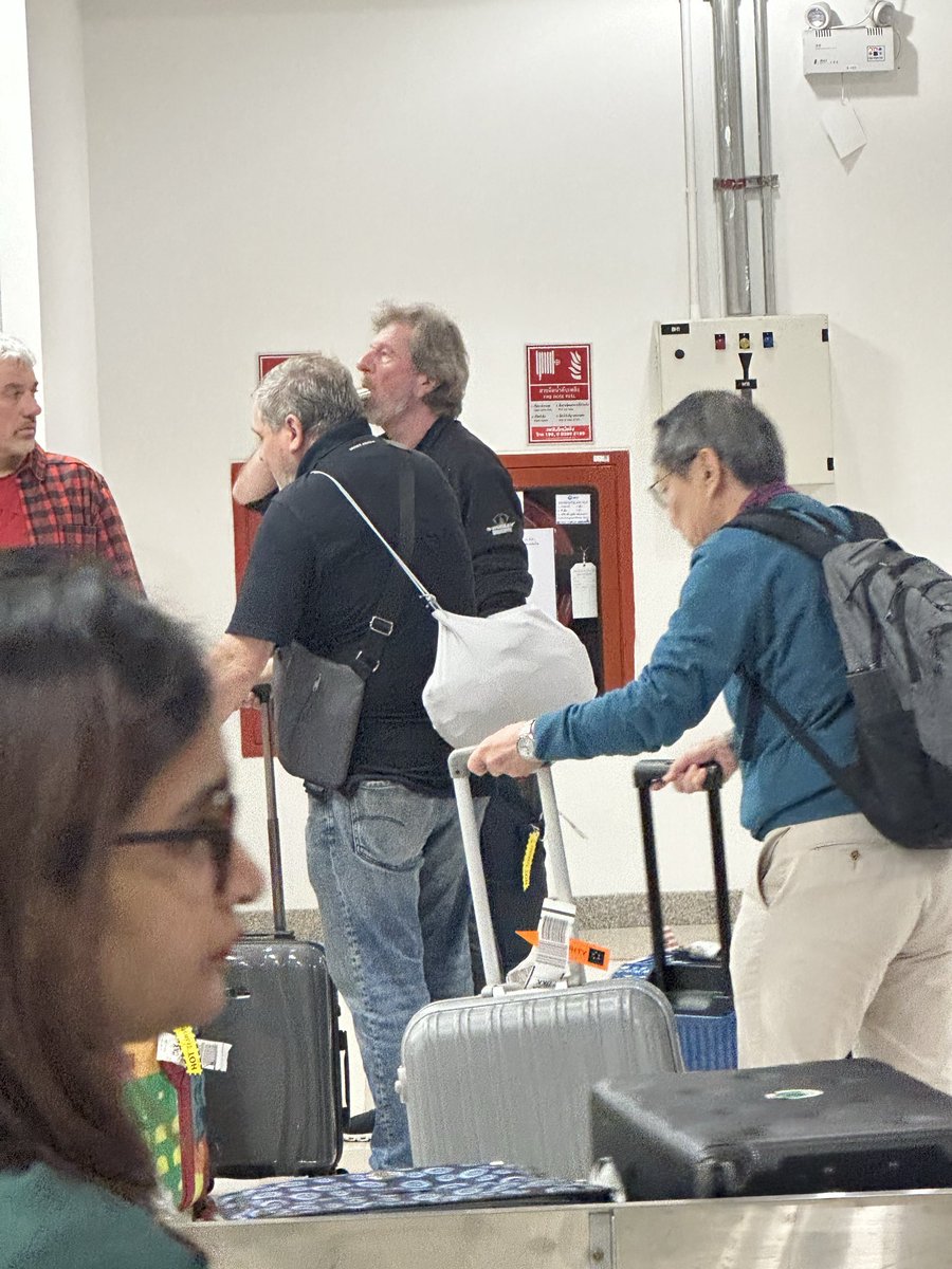 No. he isn’t Imran Khan in Chiang Mai airport. I saw his doppelganger😇