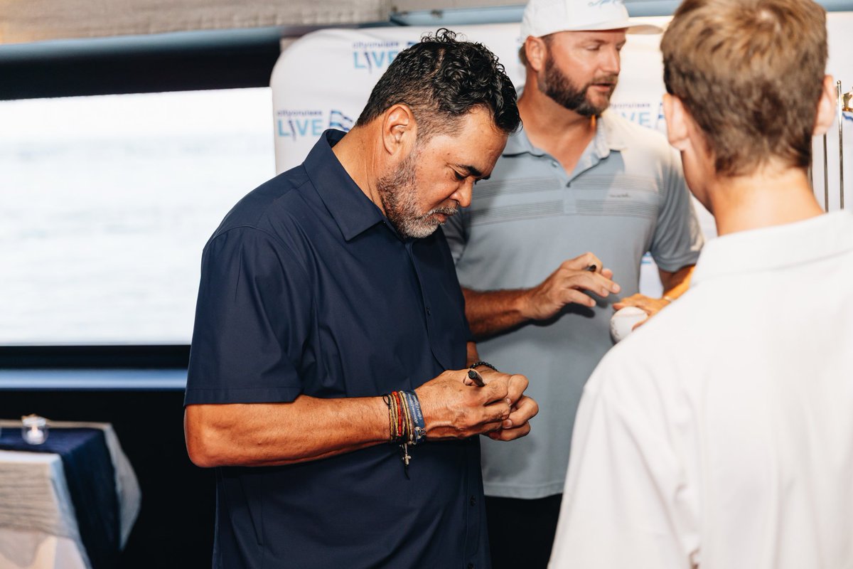 A.J. Pierzynski tweet media