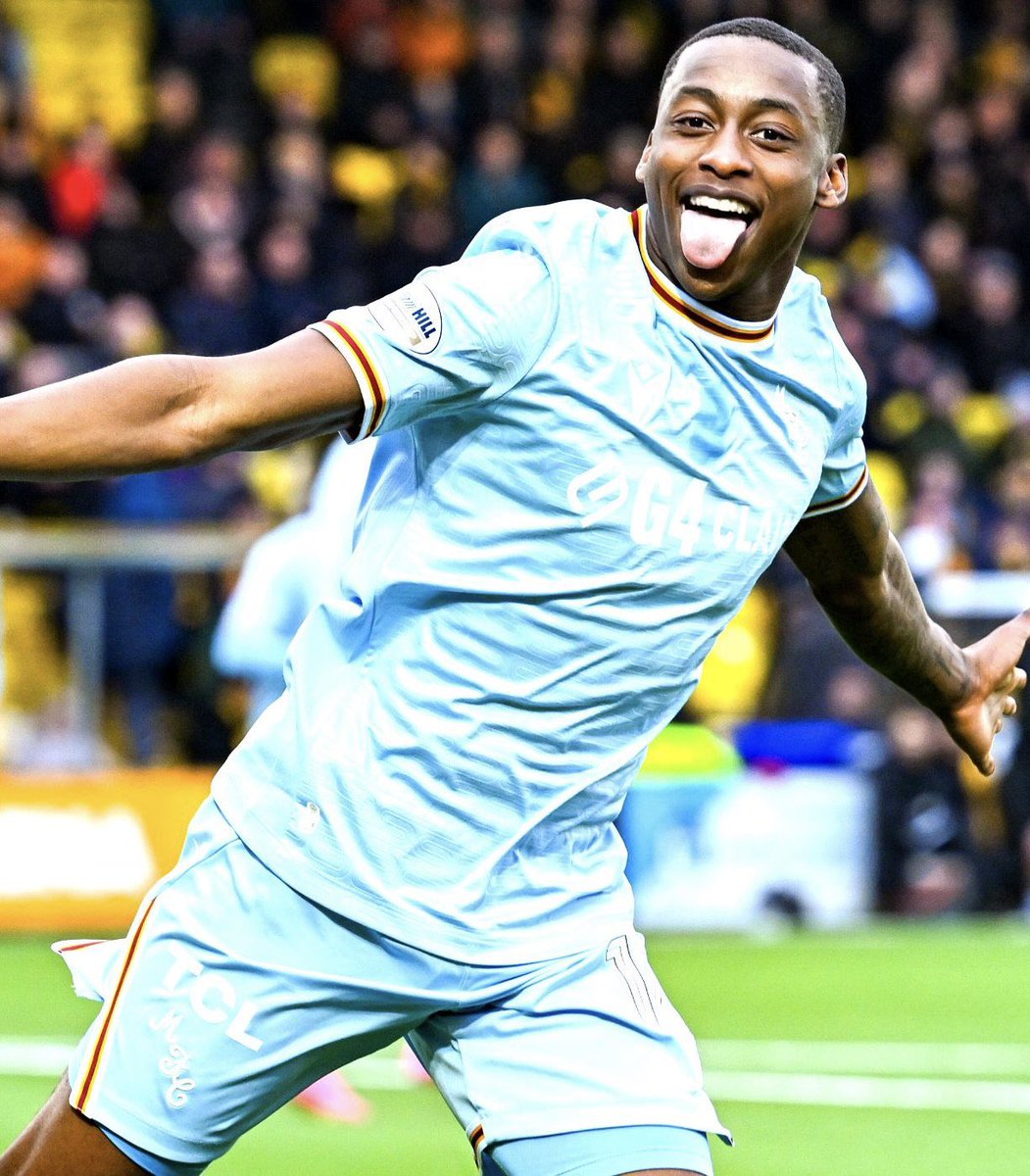 Andrew Cavenagh you up? 

Sign Maswanhise before they do and we win the league