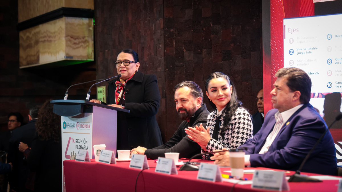 Hoy, en la 4ª Plenaria de Morena de este 31 de enero, recibimos a la Secretaria de Gobernación <a href="/SEGOB_mx/">Gobernación</a>, Rosa Icela Rodríguez <a href="/rosaicela_/">Rosa Icela Rodríguez Velázquez</a> , quien presentó los avances del Gobierno de la Transformación.
Su mensaje fue claro: gobernar es servir al pueblo.
🔥 La 4T no promete: