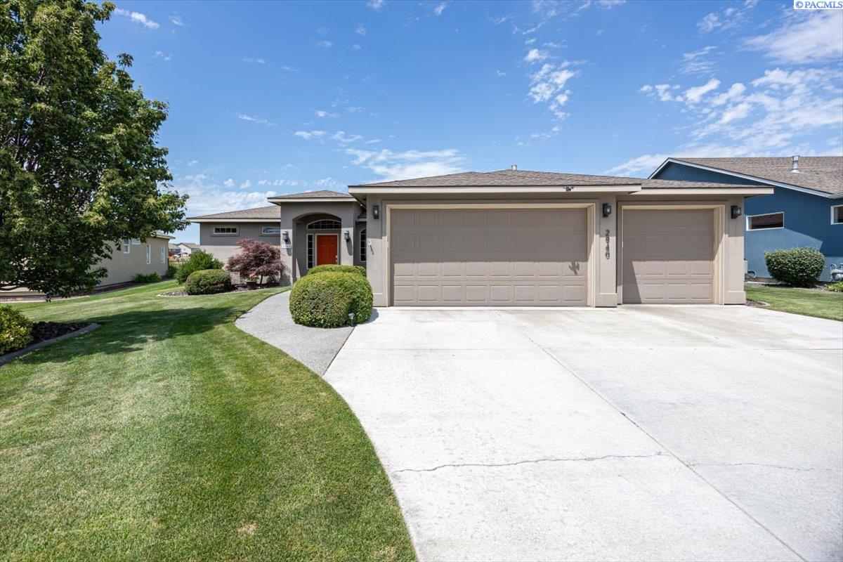 EXITRealtyTC's tweet photo. Discover Your New Home at Horn Rapids! ⛳ - https://t.co/NZFSqScfRH https://t.co/staKPJUrXx